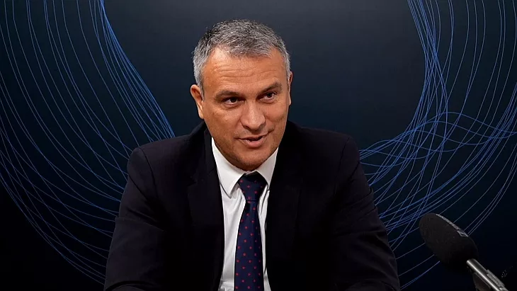 Baze solide pentru proiectele BESS: asigurare, trading, operare și mentenanță 1 asigurare trading operare si mentenata fundatiile pentru proiecte bess bancabile 68e49e21e3e2a