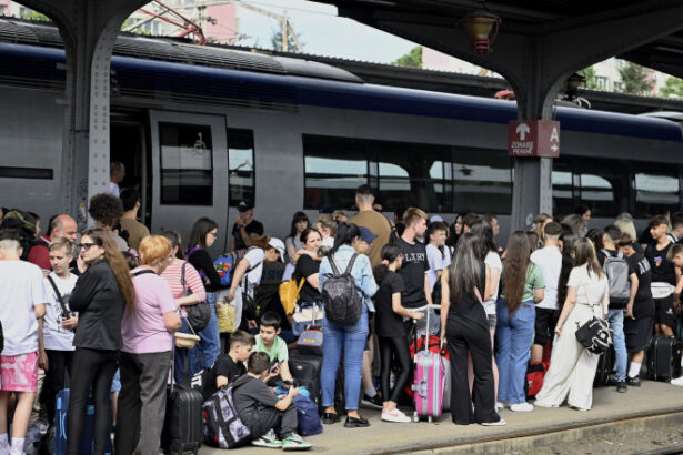 circulatia trenurilor cfr calatori a fost reluata dupa ce s a ajuns la un acord privind plata datoriilor 68f797dc6412b