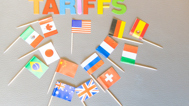 Impactul tarifelor comerciale impuse de Trump asupra afacerilor din SUA: opiniile experților economici 1 efectele taxelor vamale impuse de trump asupra companiilor americane ce spun economistii 68edea852fff3