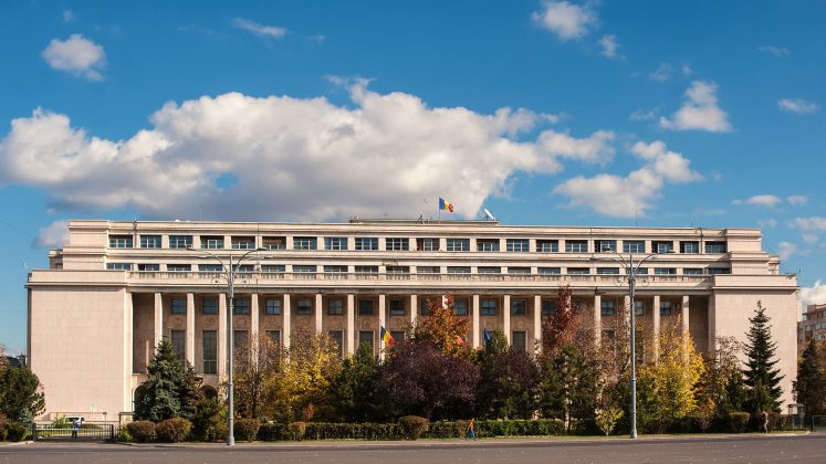 guvernul a mandatat ministerul finantelor sa cumpere actiuni detinute de fundatia post privatizare la fondul roman de contragarantare 68ffcfd6c2f9a