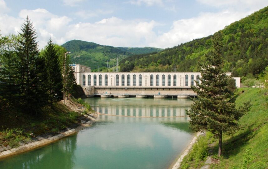hidroelectrica semneaza un contract de 975 milioane euro pentru retehnologizarea che stejaru 68ecb0dbf3daa