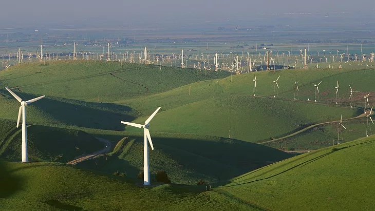 Ministerul Energiei deschide porțile pentru a treia rundă de licitații pentru 290 MW de energie eoliană terestră 1 ministerul energiei lanseaza a treia licitatie cfd pentru 290 mw din energie eoliana onshore 68f8581ad6a04