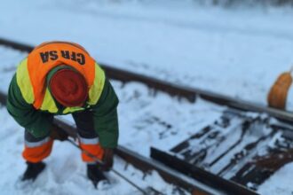 scandalul suspendarii trenurilor cfr calatori cfr sa spune ca n a mai platit tichete de masa angajatilor de patru luni ce spune seful transporturilor 68f76b4b1ca0a
