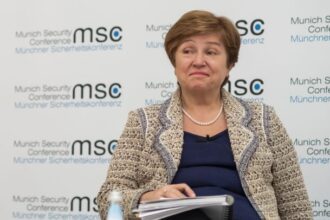 seful fmi vrea sa viziteze ucraina 68f08f2a898cc