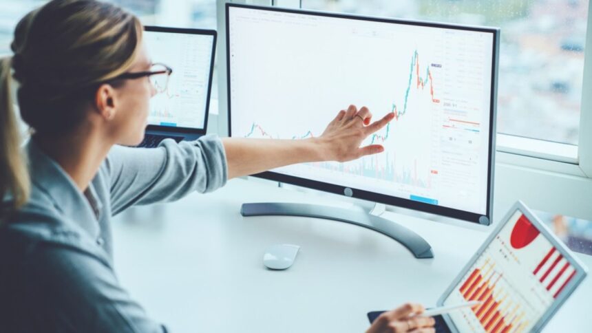 Cele mai profitabile fonduri mutuale de anul trecut: randamentele au surclasat inflația și dobânzile bancare 1 top fonduri mutuale locale in ultimul an castigurile au depasit cu mult inflatia si dobanzile bancare 68ff80c6f1439