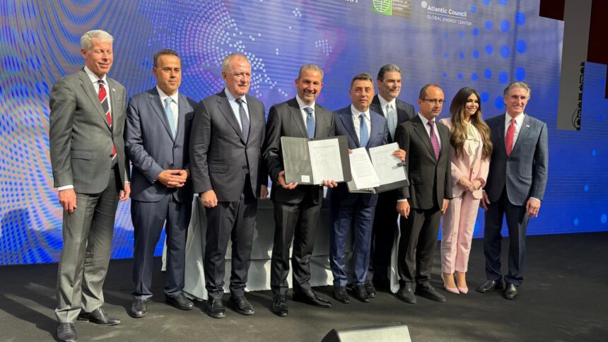 Acord istoric pentru importul de gaze naturale lichefiate din SUA, semnat de Nova Power & Gas, Transgaz și Atlantic 1 acord pentru importul de lng din statele unite semnatari nova power gas transgaz si atlantic see lng trade 690e0607ac376