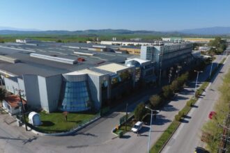 alumil anunta ca a incheiat primele noua luni din 2025 cu o cifra de afaceri de 904 milioane de lei in crestere cu 3 69176f65959aa