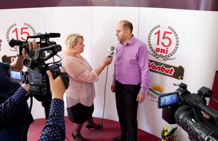 Cum prosperă afacerea lui Făneș Bogos, protagonistul unui scandal care ajunge până la biroul lui Bojojan 1 cat de bine o duce firma lui fanes bogos omul de afaceri implicat in scandalul care duce pana in biroul lui bojojan 690b9d97a2a1d