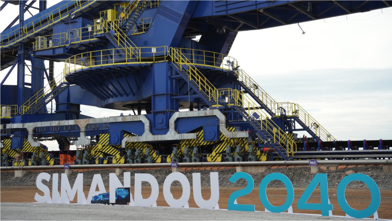 Cum a devenit cel mai grandios proiect minier din istorie o reușită pentru China: investiția de 23 de miliarde de dolari va schimba fața unei națiuni 1 cum a ajuns cel mai mare proiect minier din istorie o victorie a chinei mina de 23 de miliarde de dolari va transforma o tara intreaga 691c44eb2ffdb