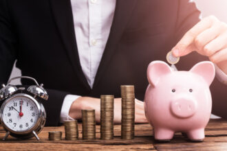 economiile romanilor au crescut in octombrie cat valoreaza de fapt banii din conturi potrivit bnr 6925a03badd5c