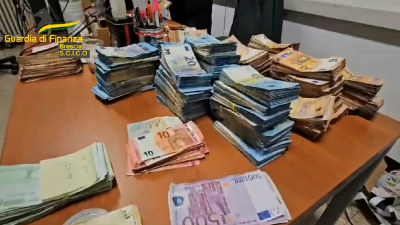 Frauda în carusel, sub lupa Uniunii Europene: Bruxelles-ul sugerează acces instantaneu la datele TVA pentru Parchetul European, OLAF și statele membre 1 frauda carusel in vizorul ue bruxelles ul propune acces in timp real la datele tva pentru parchetul european olaf si statele membre 69171b0de4c65