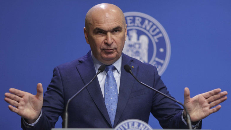 Ilie Bolojan: „Am diminuat cheltuielile cu 10% pentru vehiculele Guvernului. Bonusurile trebuie să fie corelate cu rezultatele” 1 ilie bolojan am redus la 10 costurile pentru masinile guvernului sporurile trebuie legate de performanta 69209982e2b9e