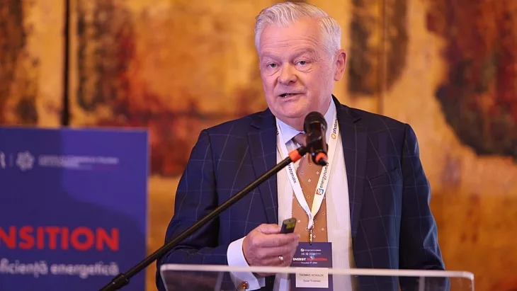 Solar Turbines: Soluții durabile pentru un viitor alimentat cu energii verzi și tehnologie inteligentă 1 solar turbines energie fiabila pentru o lume bazata pe energii regenerabile si inteligenta artificiala 6912d561e7d50