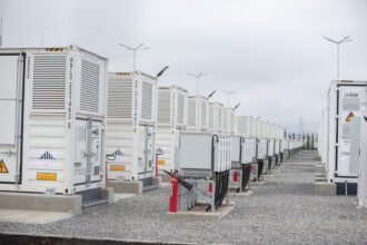 a fost inaugurata cea mai mare instalatie de stocare in baterii din romania 693c4e3758e91