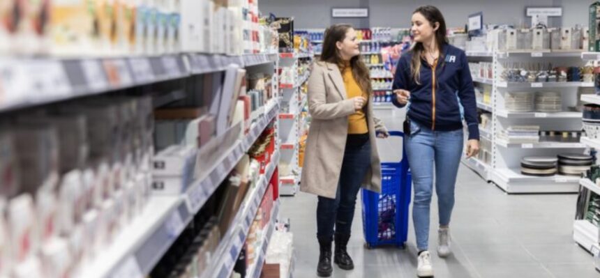 Action, rețeaua olandeză de magazine cu prețuri accesibile, își extinde orizonturile și va deschide locații în patru noi orașe, aducând oportunități de angajare și salarii atractive 1 action lantul olandez de magazine ieftine cu 1 500 de produse sub 5 lei va deschide magazine in alte patru orase si face angajari salariile oferite 6933df19697bd