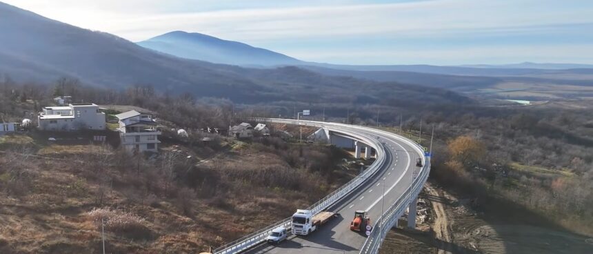 Inaugurarea primului traseu realizat de chinezi în România are loc miercuri 1 foto primul drum facut de chinezi in romania se deschide miercuri 693fe52f7c213