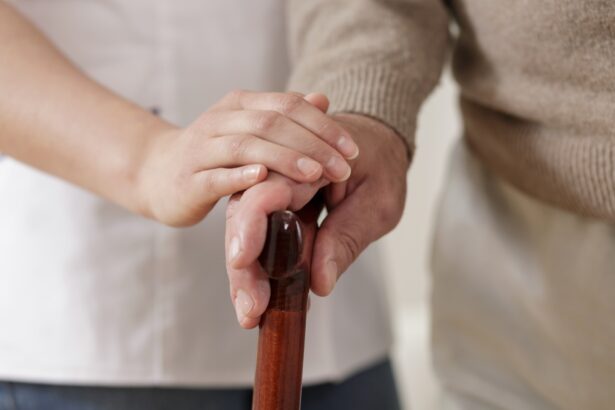 intr o romanie care imbatraneste rapid antreprenori romani si un fond de capital pun mana de la mana pentru a lansa o retea nationala de centre pentru seniori 69538e98e92a9