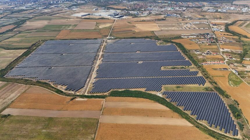 isarelienii de la econergy pun o baterie de 68 mw in parcul fotovoltaic finalizat recent la oradea credit de 40 mil euro de la unicredit 6949263c75ea7
