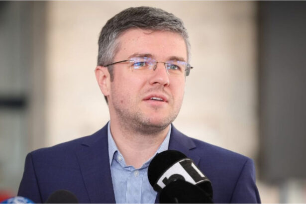 noul ministru al economiei irineu darau cineva care duce o companie de stat spre faliment va trebui sa plece sau sa plateasca 694c06048aa8e