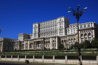 palatul parlamentului ar putea fi scutit de impozitul pe cladiri proiectul de lege a trecut de senat 6942c9739019f