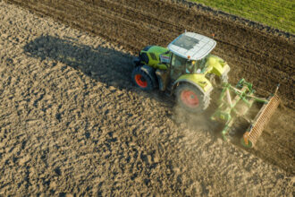 parlamentul european a aprobat un sprijin mai mare pentru fermieri cati bani vor primi anual fermele mici 6941a68474425