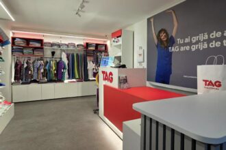 producatorul de uniforme medicale tag investeste peste 1 milion de euro in modernizarea retelei sale de magazine 692f3877c334d