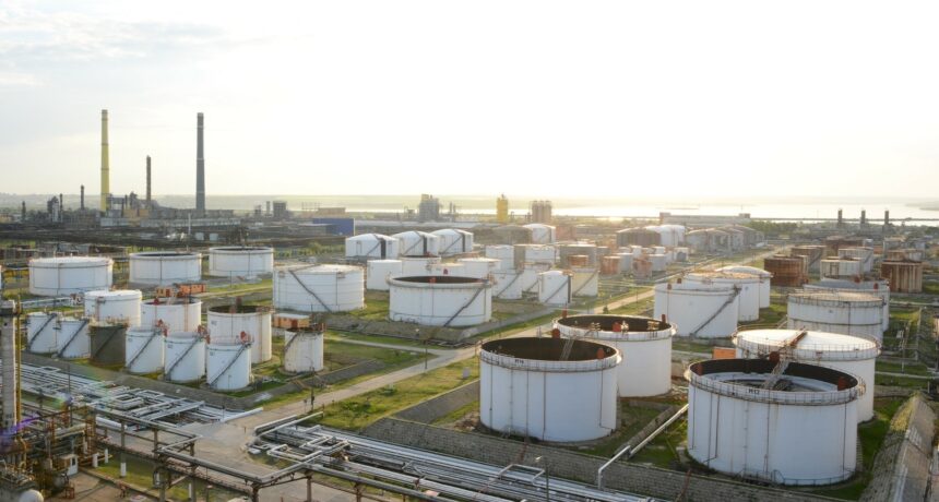 rafinaria petromidia isi securizeaza aprovizionarea cu petrol pentru urmatorii cinci ani 694526b56ef03