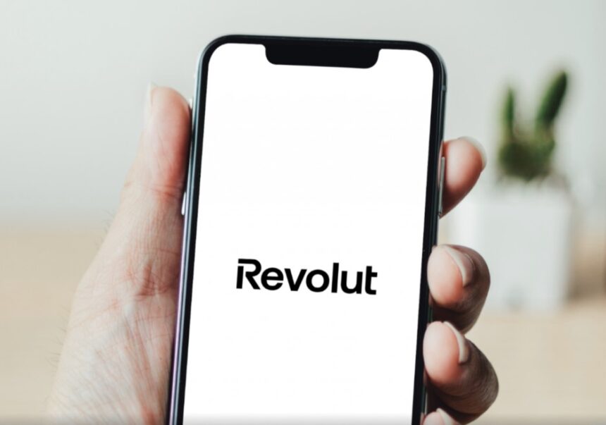 Revolut aduce vești grozave pentru utilizatori: reduceri de preț, abonamente fără costuri și limite extinse. Ce trebuie să știi 1 anunt de la revolut pentru toti clientii bani inapoi abonamente gratuite limite mai mari care sunt conditiile 696beac85495b