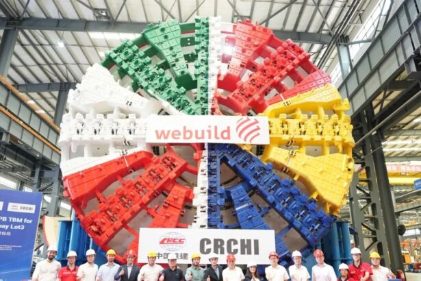 autostrada sibiu pitesti uriasul care va sapa cel mai lung tunel prin carpati cel mai mare tbm exportat de china in europa 696795c25c3c0