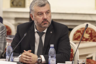 cine este noul secretar de stat de la ministerul energiei fost vicepresedinte intr o companie falimentara cu datorii catre stat 696e277f008c9