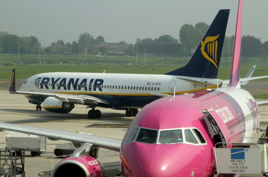 Ryanair și Wizz Air: Creșteri impresionante ale traficului de pasageri în luna decembrie 1 companiile aeriene low cost ryanair si wizz air au raportat cresteri ale traficului de pasageri in decembrie 695bdcb7e2de7