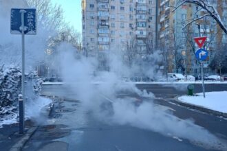 de ce nu e suficienta caldura in bucuresti 2 000 de tone de apa fierbinte se duc din retea in pamant in fiecare ora spune elcen 6964f3f93e572