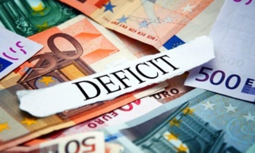 Deficitul bugetar coboară la 6,40% în primele 11 luni din 2025, grație creșterii veniturilor din impozitele pe salarii și a contribuțiilor la sănătate 1 deficit bugetar de 640 in scadere cu 074 puncte in primele 11 luni din 2025 au crescut veniturile din impozitele pe salarii si contributiile la sanatate 6970949e1b3a0