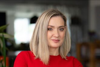 ing bank introduce 3 tipuri de pachete pentru clientii din romania ing go more si extra 696122007e51b