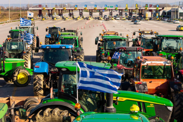 negocieri blocate in grecia fermierii ameninta cu extinderea protestelor pe autostrazi 695f8d554027d