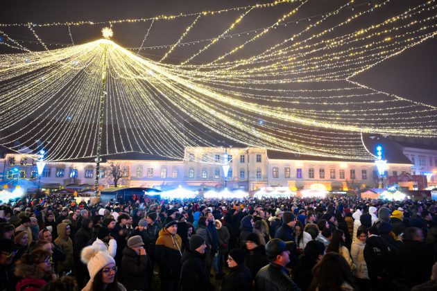 romanii se pregatesc de sarbatori cu bugete chibzuite si viseaza la destinatii exotice sondaj provident 695fa1a42e6ad