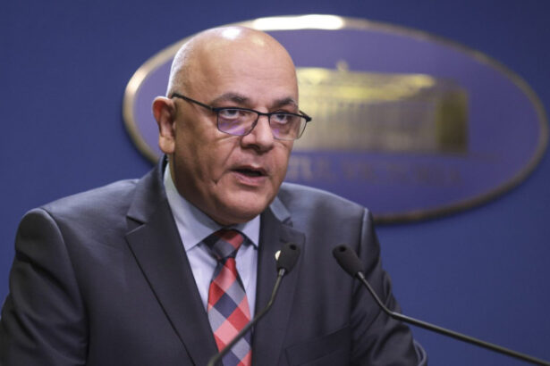 video raed arafat mii de persoane din alba si hunedoara sunt inca fara curent electric problemele cu apa au fost rezolvate 695be3ac48578