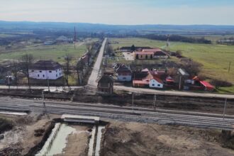 calea ferata cluj oradea detaliul implementat pe tronsonul de la granita care i a surprins placut pe pasionatii de infrastructura 69a09bfaf355b