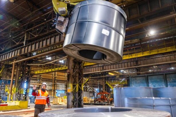 ce planuri anunta cel mai bogat ucrainean pentru fabrica de tevi din iasi cumparata in decembrie de la arcelormittal 69976d27cfb96