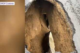 crater urias in asfalt pe dn 56a drobeta turnu severin calafat se circula cu restrictii 6981db5b875ba