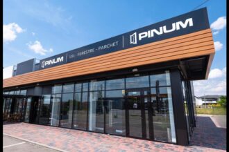 familia nusco mizeaza pe romania producatorul de usi si ferestre pinum creste cu 18 si atenueaza declinul din italia urmeaza noua fabrica de langa bucuresti 698ce35451071