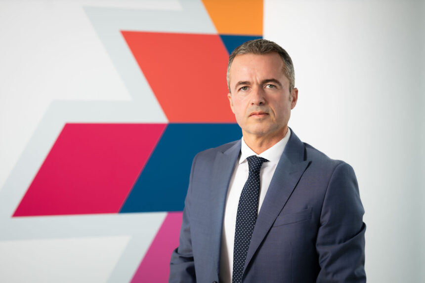 Patria Bank atinge o valoare record în portofoliul de credite din 2025, ajungând la 2,21 miliarde de lei, cu un avans impresionant de 34% în sectorul agricol 1 portofoliul de credite acordate de patria bank in 2025 a ajuns la suma de 221 de miliarde de lei segmentus agro a inregistrat un salt de 34 698f4fc260971