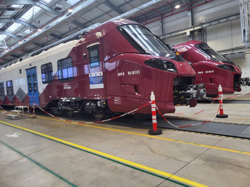 trenurile alstom 8 si 9 fabricate pentru romania au fost predate luni cfr calatori foto 6980cdb826be4