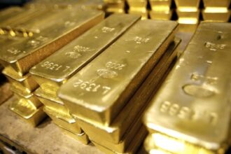 aurul bubuie odata cu razboiul din iran pretul a ajuns la 5 418 dolari uncia crestere de peste 22 in 2026 69a53f45424a4