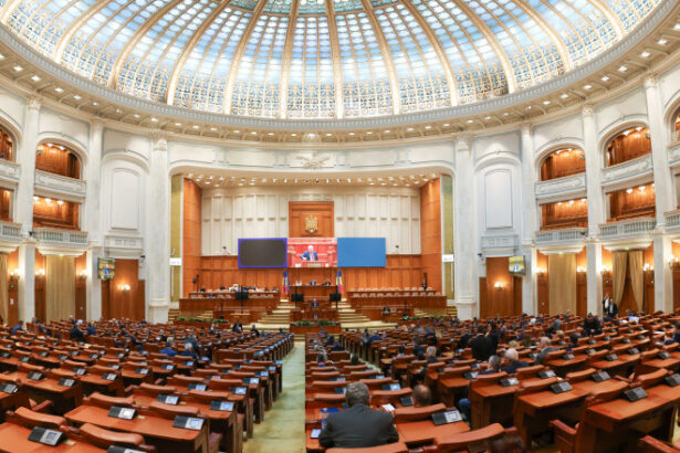 bugetul pe 2026 este dezbatut astazi in plenul reunit al parlamentului votul final va fi dat joi 69ba552d7e514