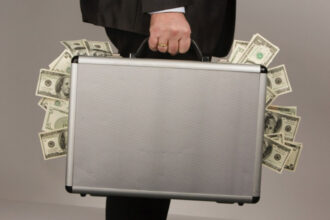 cine sunt cei 6 romani din topul celor mai bogati oameni din lume realizat de forbes si de unde provin averile lor 69b260b6a2857