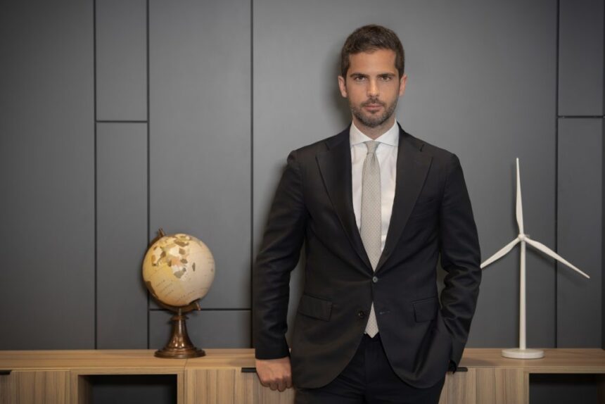 Giacomo Billi preia controlul asupra Alive Capital, cedând în schimb acțiunile minoritare ale companiilor de energie regenerabilă 1 giacomo billi isi rascumpara firma alive capital de la premier energy in schimb vinde participatiile minoritare din firmele de regenerabile 69a68ab8e391b