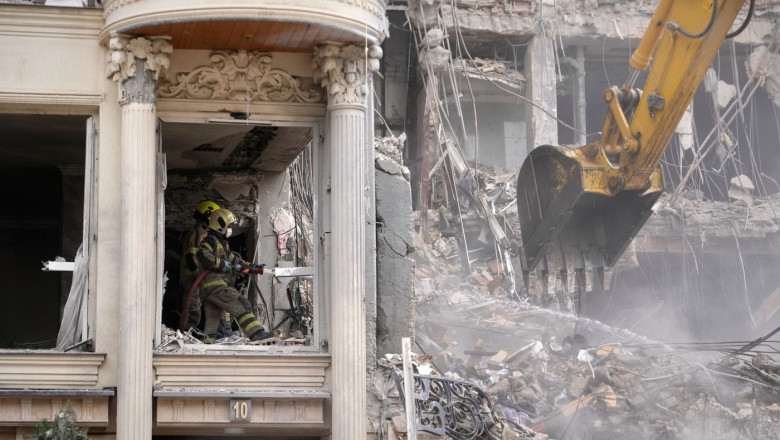 Ziua a 28-a a conflictului din Orientul Mijlociu: eforturile diplomatice se lovesc de obstacole imense în încercarea de a aduce pacea 1 live text razboi in orientul mijlociu ziua 28 eforturile diplomatice se confrunta cu provocari uriase pentru a opri conflictul 69c62dfd488a3