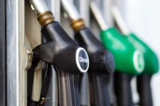 noua scumpire a carburantilor azi a treia in trei zile din cauza razboiului din orientul mijlociu cat costa benzina si motorina azi 6 martie 69aa63169e982