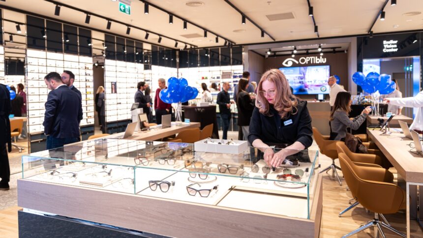 OPTIBLU relansează magazinul din Galeria Feeria, Băneasa Shopping City, aducând în premieră un concept inovator în domeniul opticii 1 optiblu redeschide magazinul din galeria feeria baneasa shopping city si aduce in premiera in romania un nou concept de retail de optica 69bd95bde9610